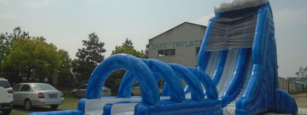 What Features Should You Look for in an Inflatable Water Slide?